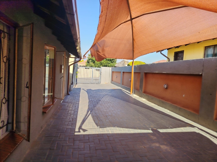 3 Bedroom Property for Sale in Tlhabane West North West